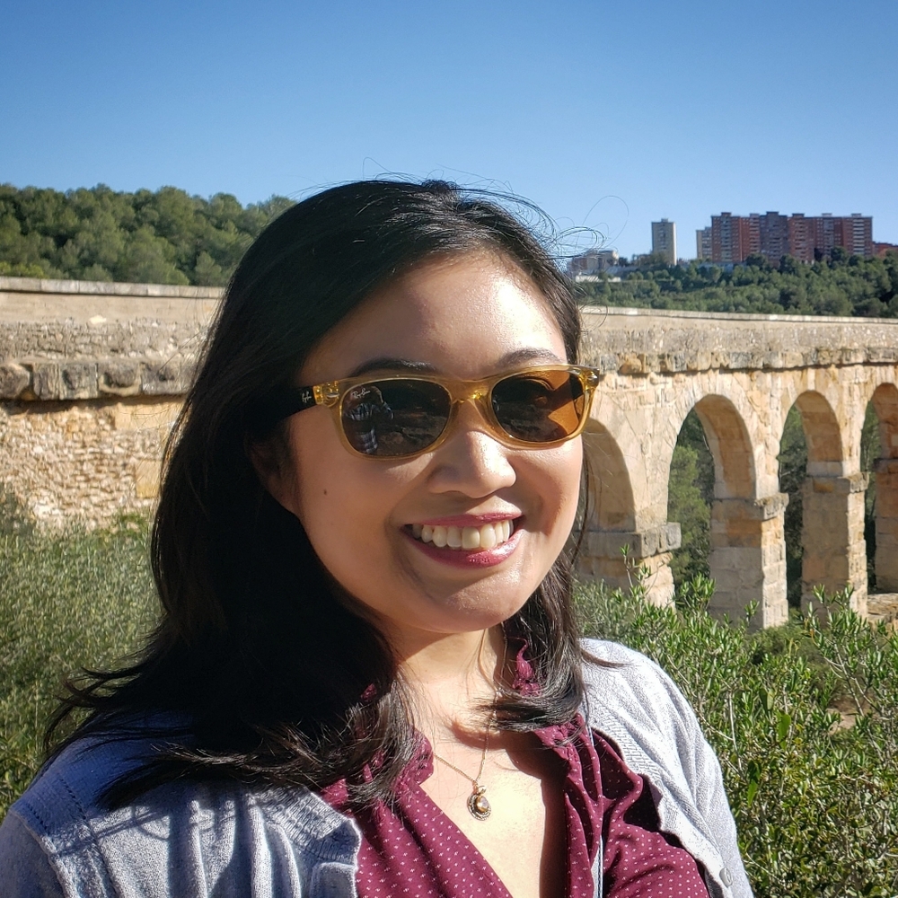 Meet your Posher, Jenn